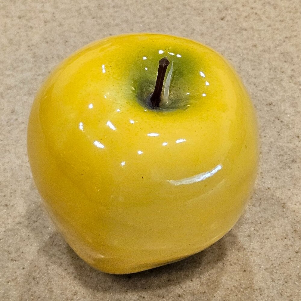 VINTAGE HANDPAINTED CERAMIC APPLE MAJOLICA DECOR DISPLAY ART FRUIT VIETRI ITALY